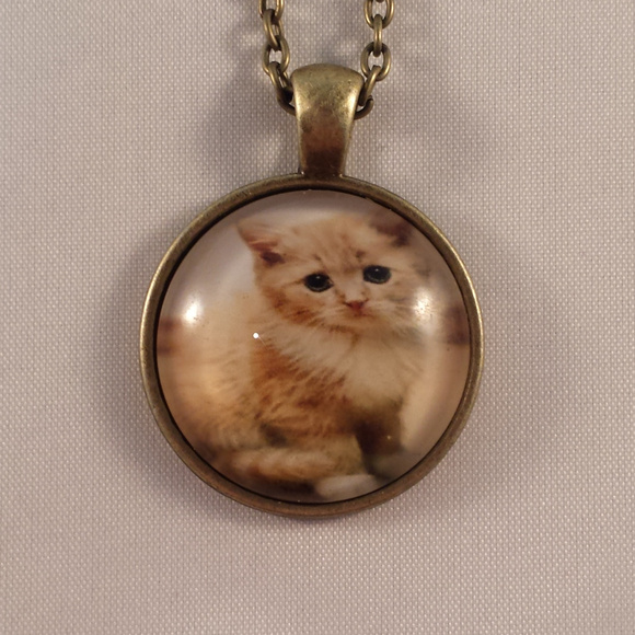 Yellow Cat Cabochon Bronze Pendant Necklace Party Gift - Picture 3 of 4